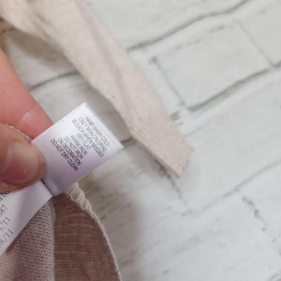 Banana Republic Beaded Crew Neck Sweater Tan small wool blend 3/4 sleeve - Picture 10 of 12